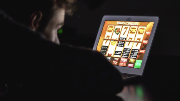 direkturtoto 88 mobile app interface showing live dealer tables and sportsbook menu